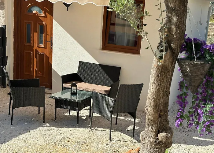 Appartement Sandra - *