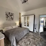Sandra - Apartment