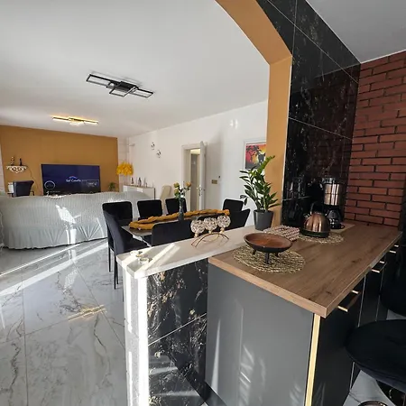 Sandra - Апартаменты *