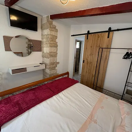 Sandra - Apartment
